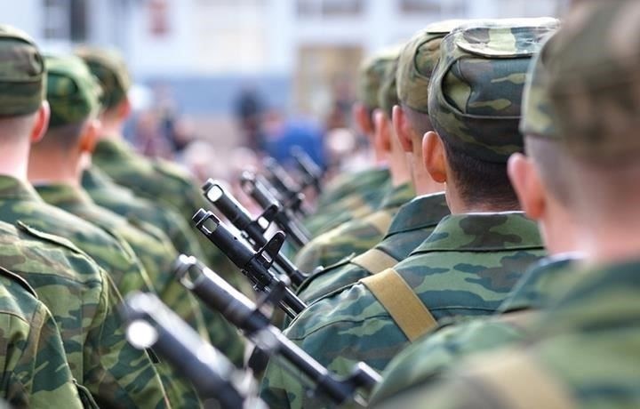 Понимание последствий отказа от поддержки солдат-контрактников: Разъяснение обязанностей и правовой защиты